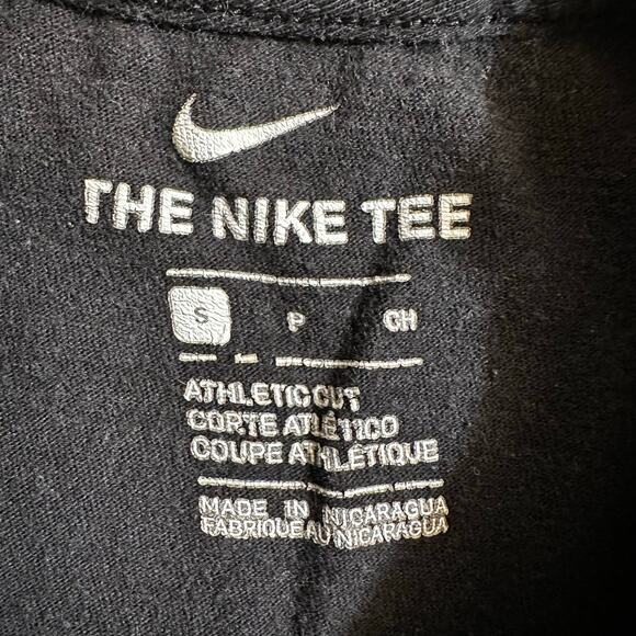 Nike Men’s The Nike Tee Short Sleeve Logo T Shirt Black Size Small Athletic Cut - Picture 5 of 6